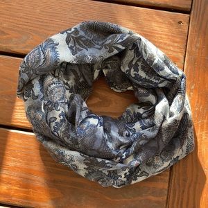 H&M blue flowered infinity scarf